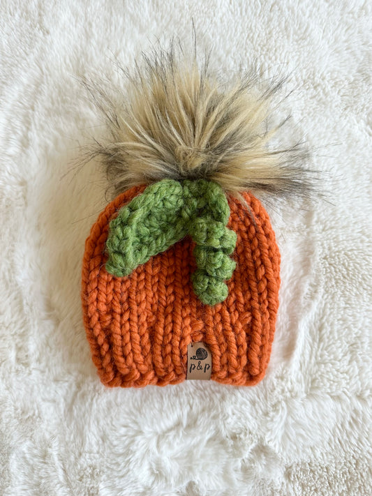 0-3 months pumpkin on solid knit hat